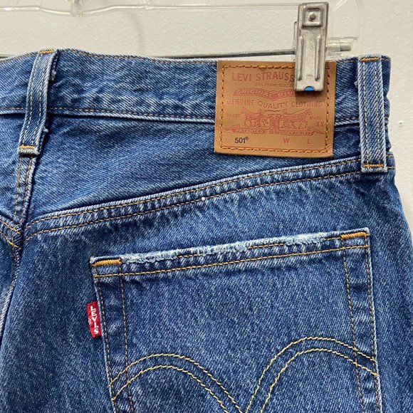Levis 501 Original Fit Jeans with button fly - Picture 8 of 10